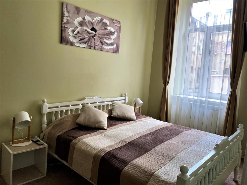 Glorious Apartment Near The Old City - Two-Bedroom Apartment