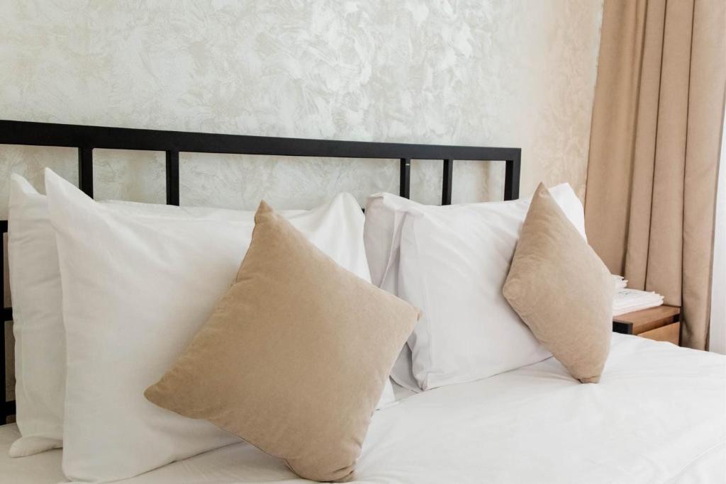V&V Hotel - Quadruple Room With Garden View