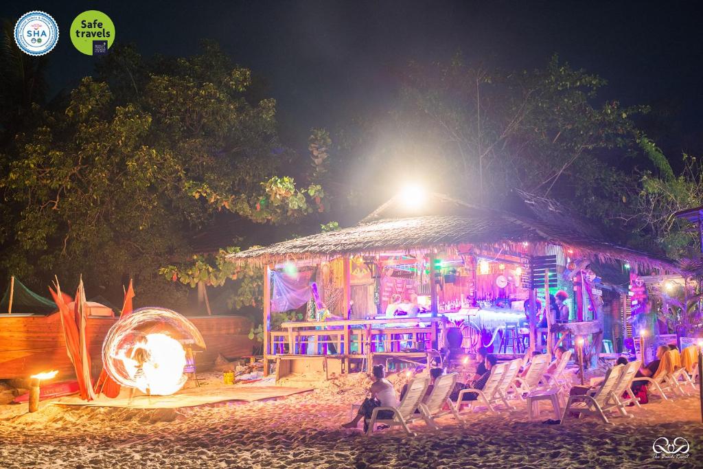 Gestir sem dvelja á Phi Phi The Beach Resort