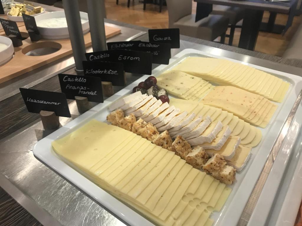 Jídlo v hotelu nebo okolí