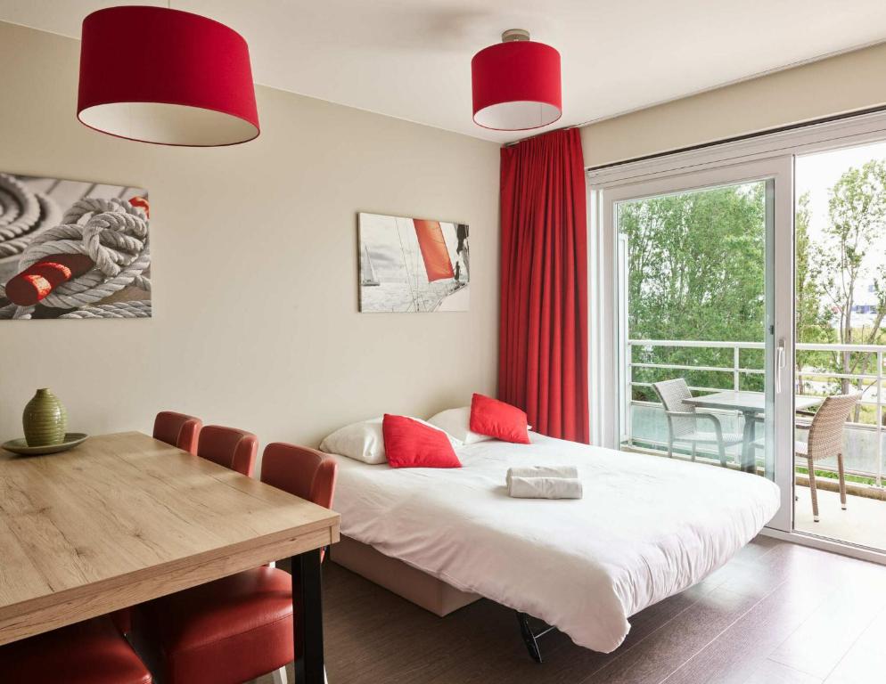Holiday Suites Zeebrugge - 
