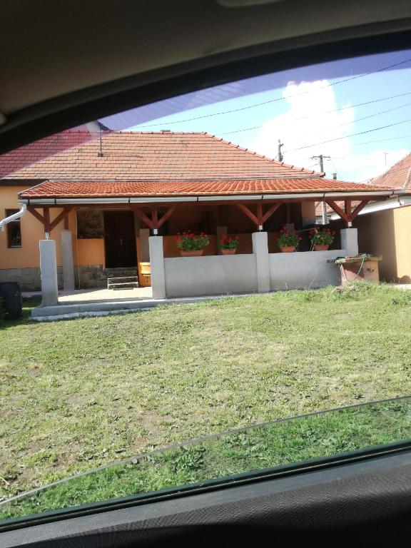 Budynek, w którym mieści się apartament