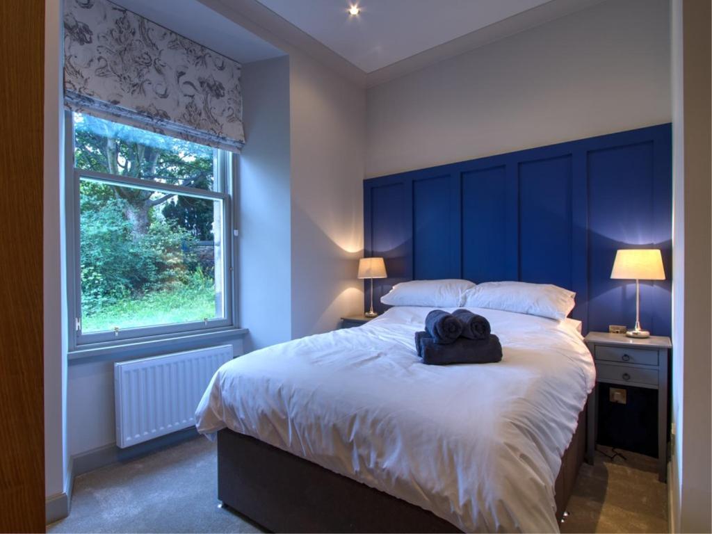 Edinburgh Nine - 