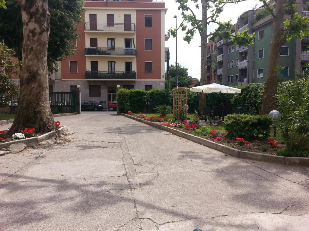 Hotel Garden - Resim 16