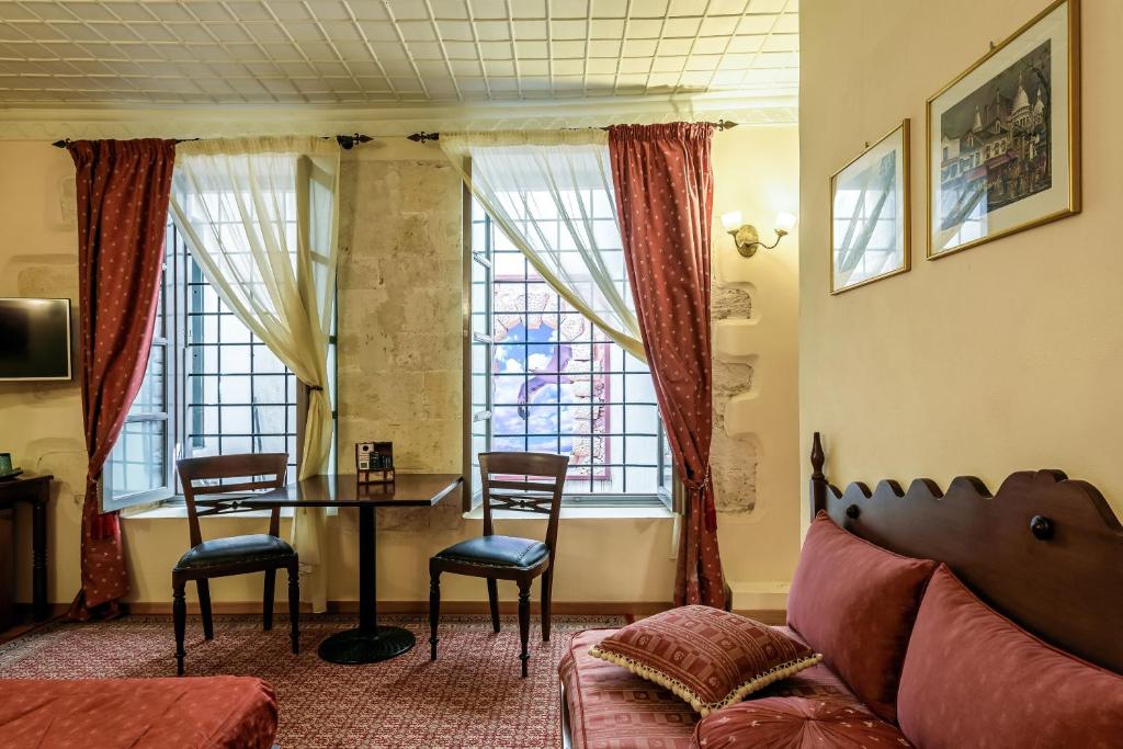 Posezení v ubytování Belmondo Hotel