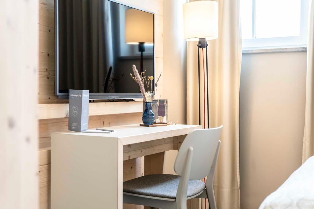 Feldmochinger Hof - Resim 17