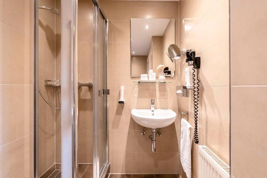 Feldmochinger Hof - Resim 8