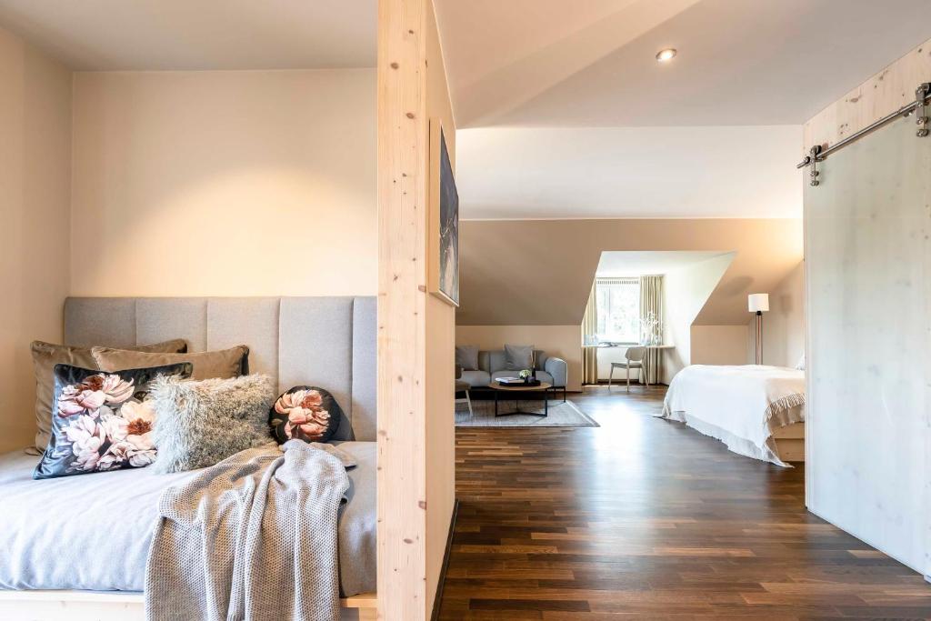 Feldmochinger Hof - Resim 11