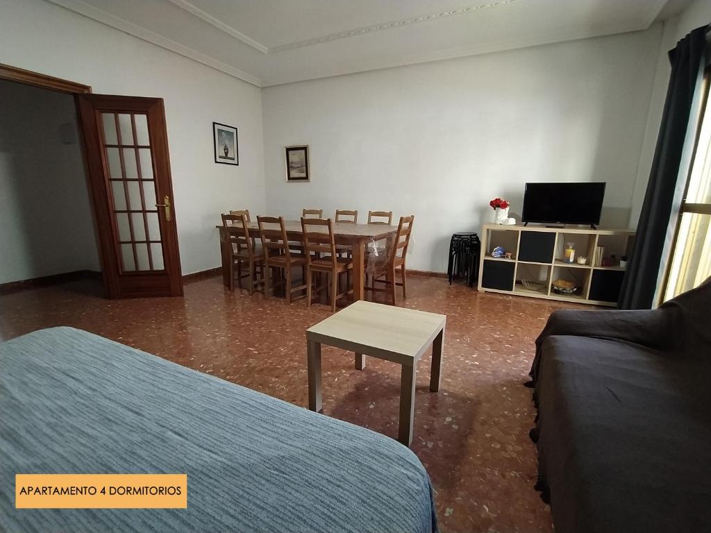 Televízia a/alebo spoločenská miestnosť v ubytovaní Vivienda Agustín Durán