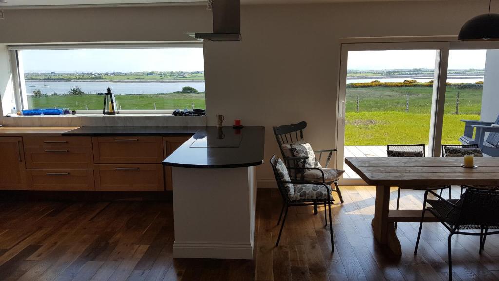 Holiday home Sea of Dreams, Oranmore, Ireland