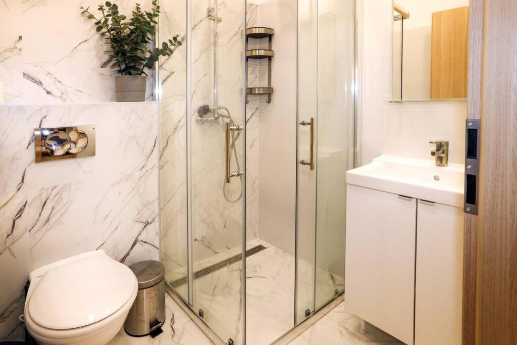 Kúpeľňa v ubytovaní RP2 Apartment