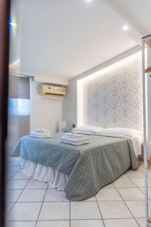 Villa Rocla guest house Pompei - Habitación Confort Con 1 O 2 Camas Y Balcón