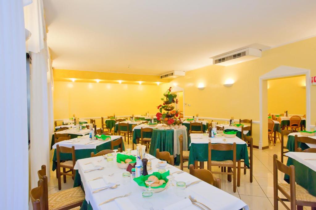 Restaurace v ubytování Hotel Catto Suisse