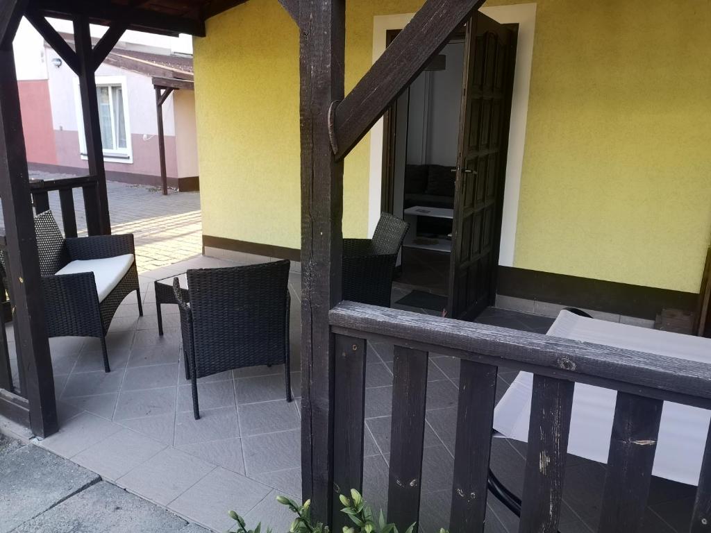 Balkón alebo terasa v ubytovaní Apartament Ogrodowa