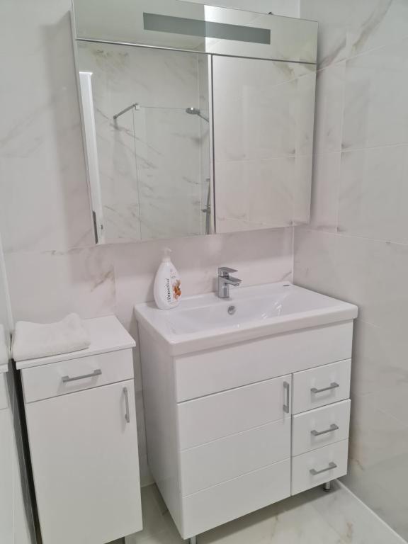 Kúpeľňa v ubytovaní Kolibri Apartman
