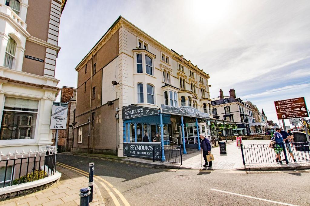 Montague House Apartments, Llandudno (updated prices 2024)