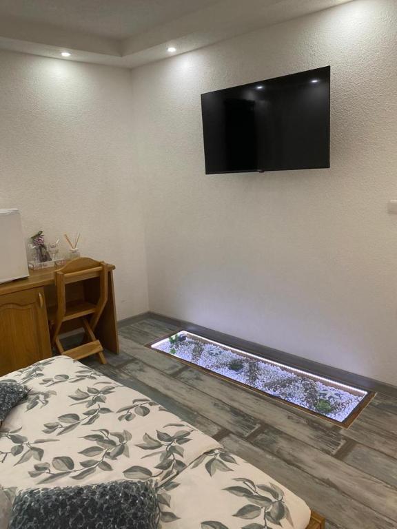 PLITVICE FAIRYTALE - 1