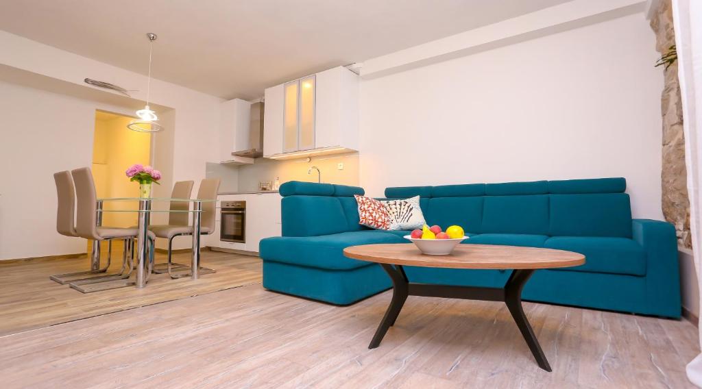 Posedenie v ubytovaní Apartment Dvor