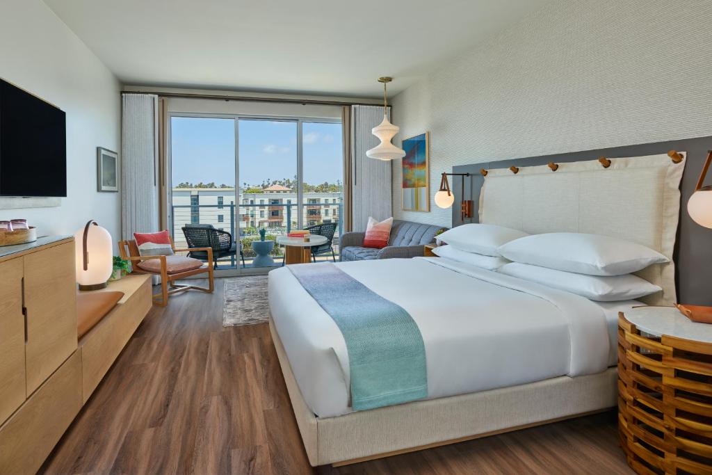 Mission Pacific Beach Resort, part of JdV by Hyatt - King Room