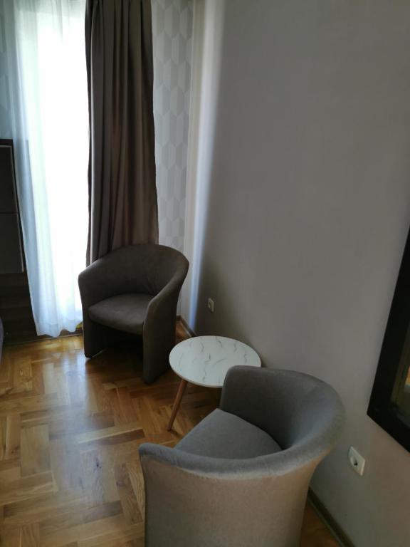 Villa Salvia - Quarto Familiar Com Varanda