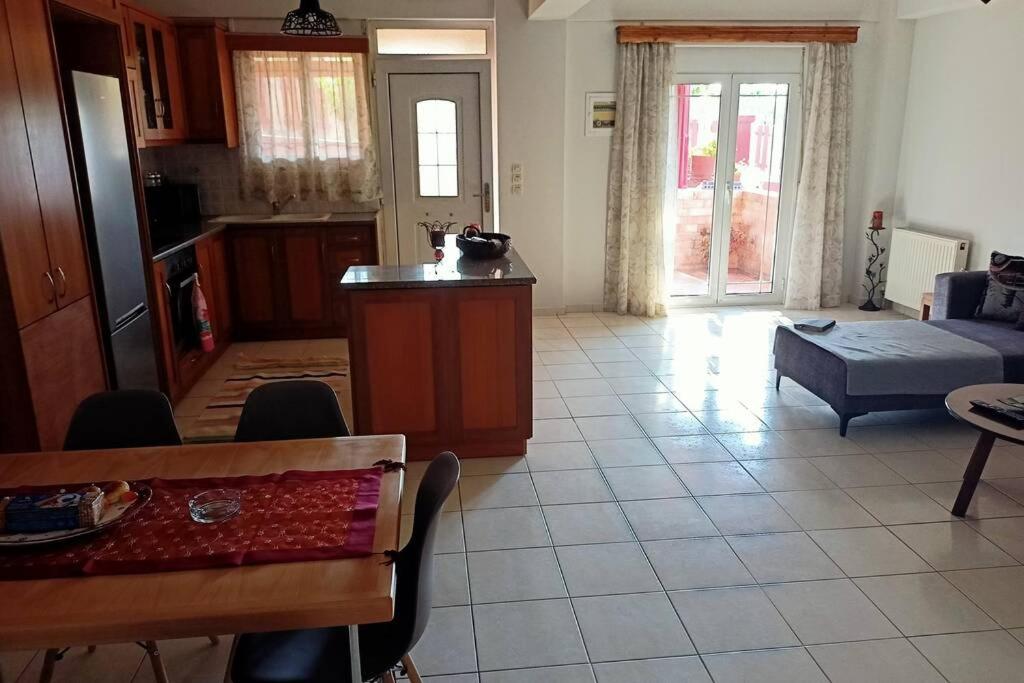 Fruit Garden Apartments - Housity