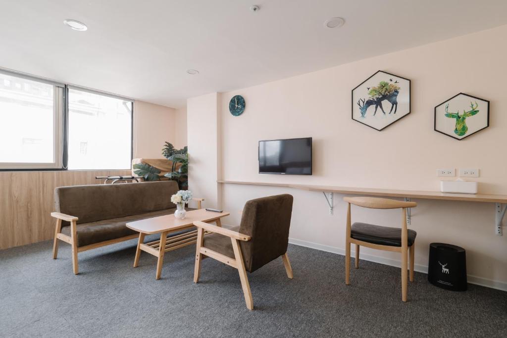 TV a/nebo společenská místnost v ubytování Hotel attic