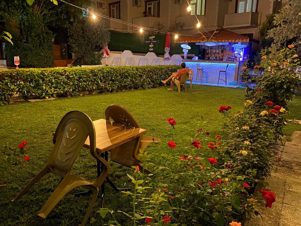Zahrada ubytování Sunrise Aya Hotel