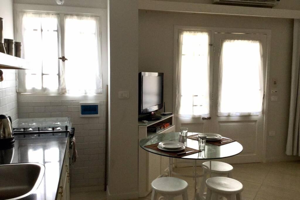 Kuchyň nebo kuchyňský kout v ubytování Beyt Alzohour - Casa dei Fiori