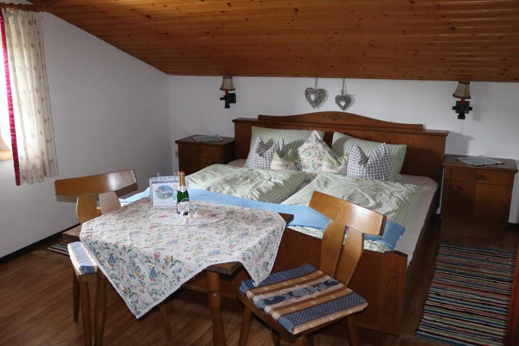 Postel nebo postele na pokoji v ubytování Payrhof