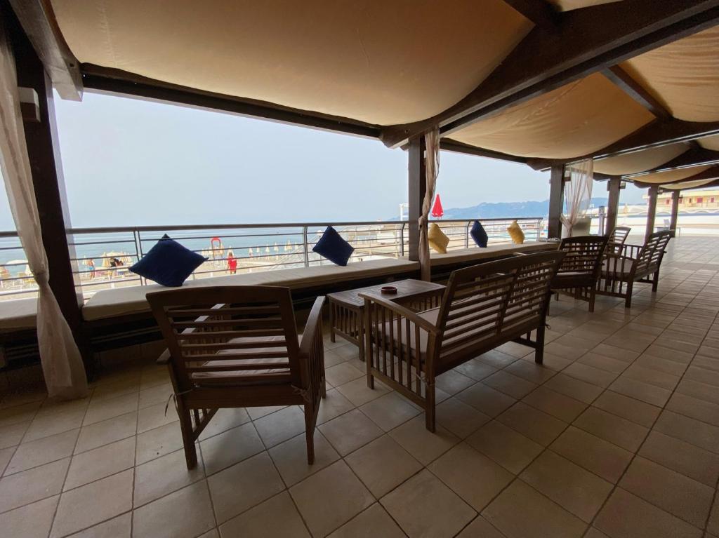 Nespecifikovaný výhled na moře nebo výhled na moře při pohledu z hotelu