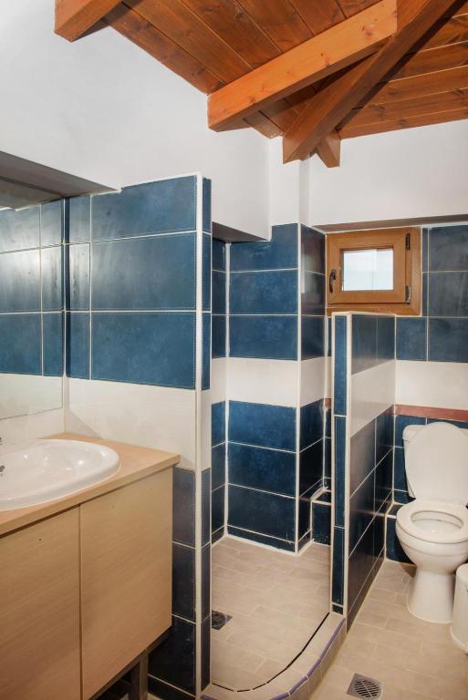 Koupelna v ubytování 3D iliadis Suites