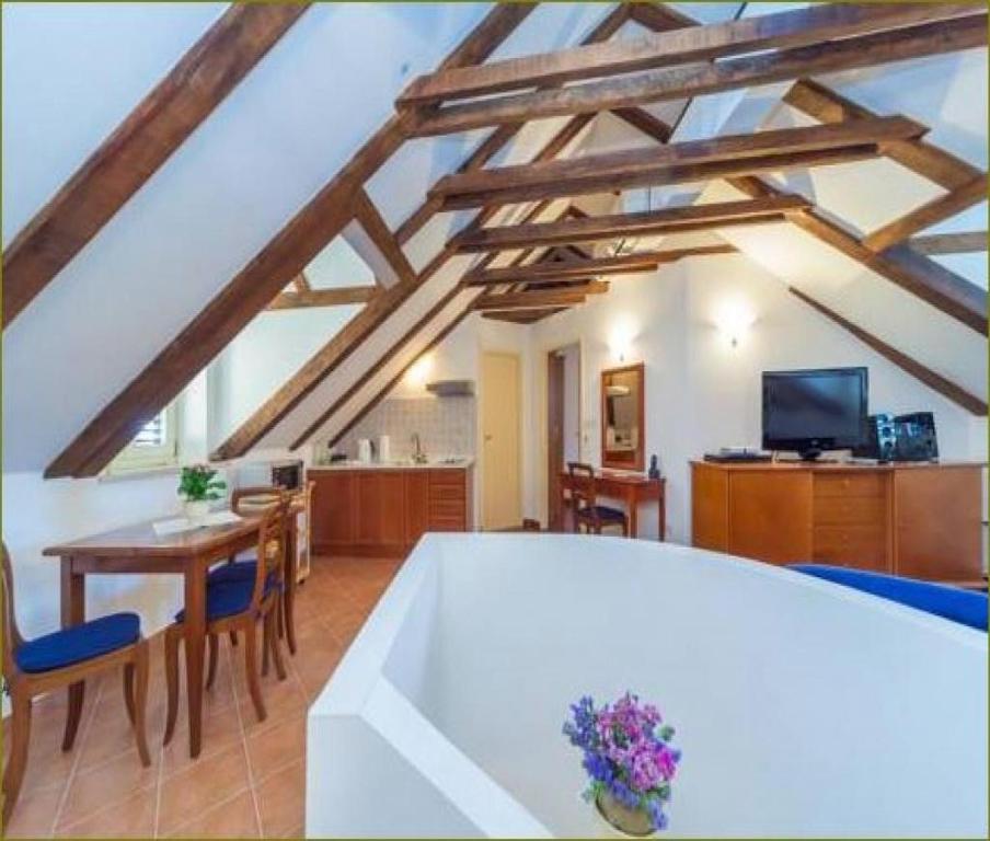 Apartments Vi-La - 15