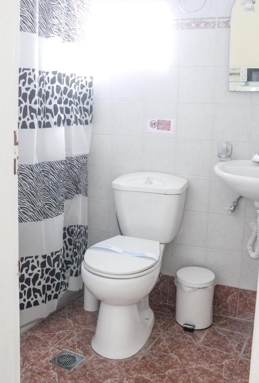 Koupelna v ubytování Iason Apartments