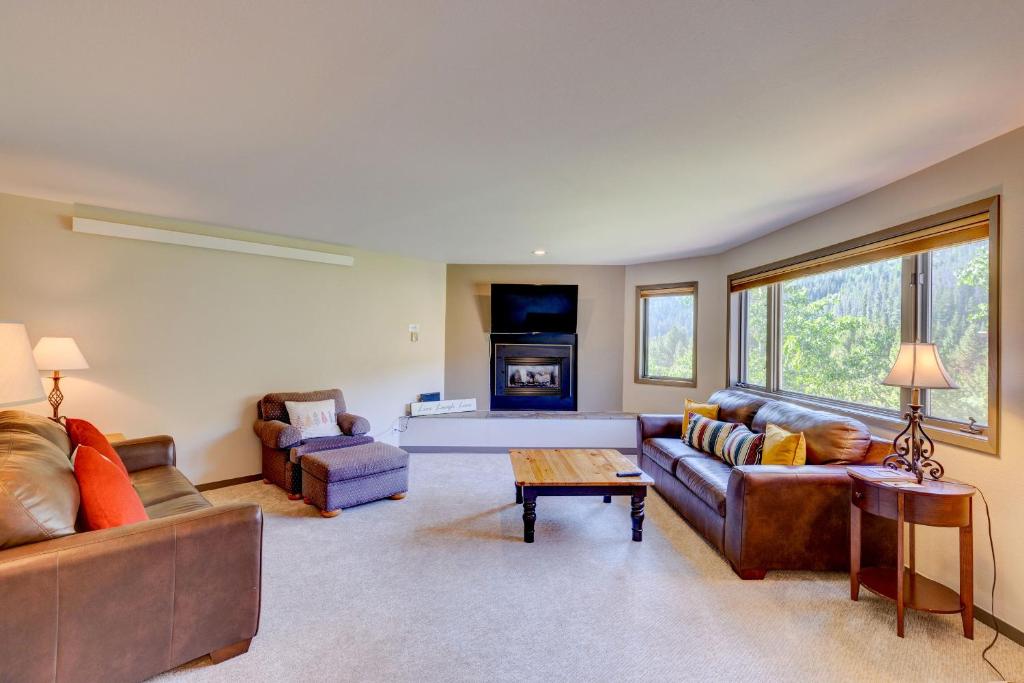 Frostfire E41 Condo - Housity