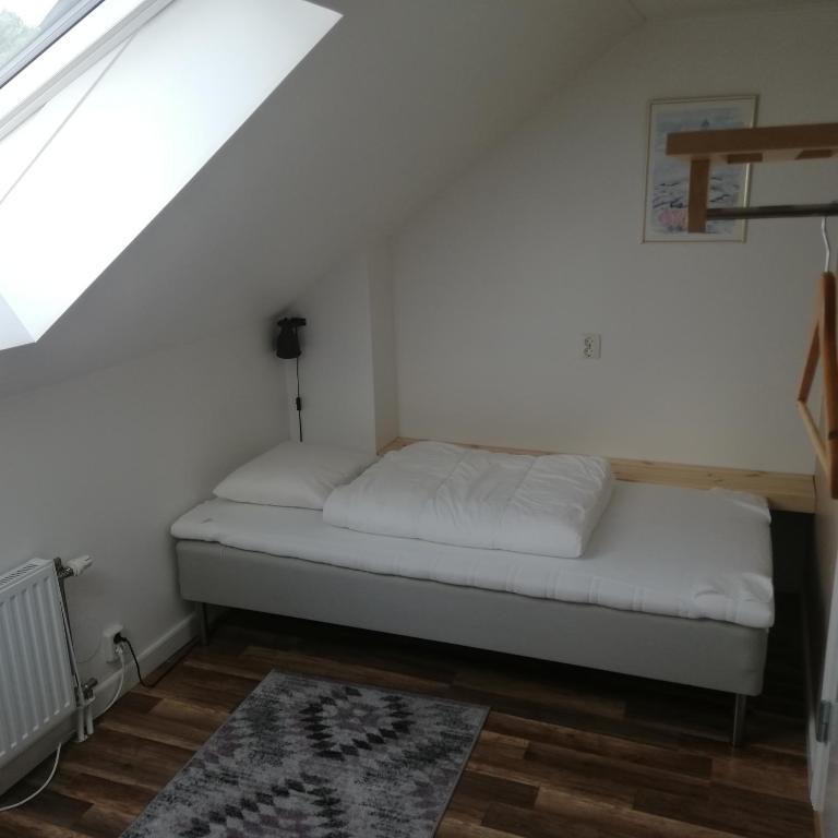 Postel nebo postele na pokoji v ubytování Hallandsåsen Hostel