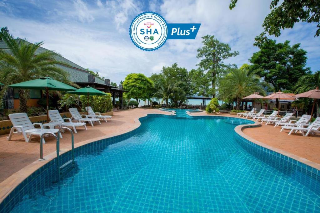 Piscina di Phi Phi Andaman Beach Resort o nelle vicinanze