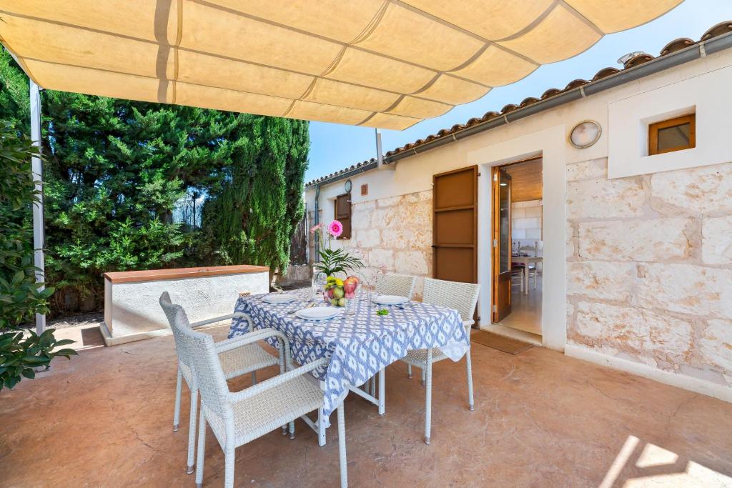 A patio or other outdoor area at Biniaco
