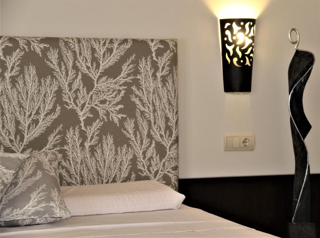 Postel nebo postele na pokoji v ubytování Hotel Bonalba Alicante