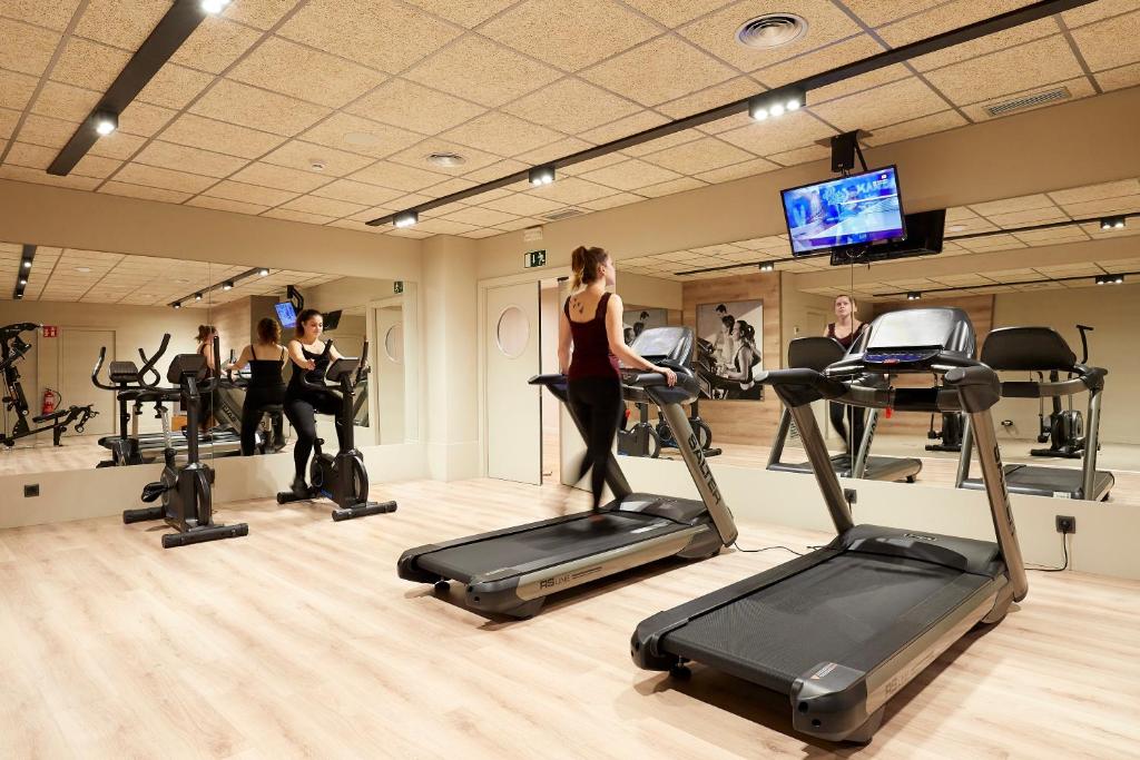 Fitness centrum a/nebo fitness zařízení v ubytování Hotel & Spa Terraza 4 Sup