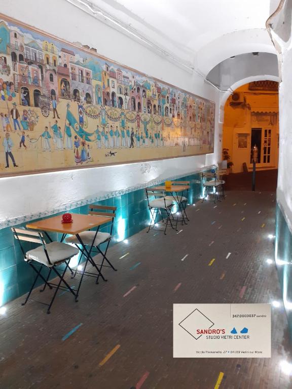 A seating area at Sandro's Studio Vietri Center