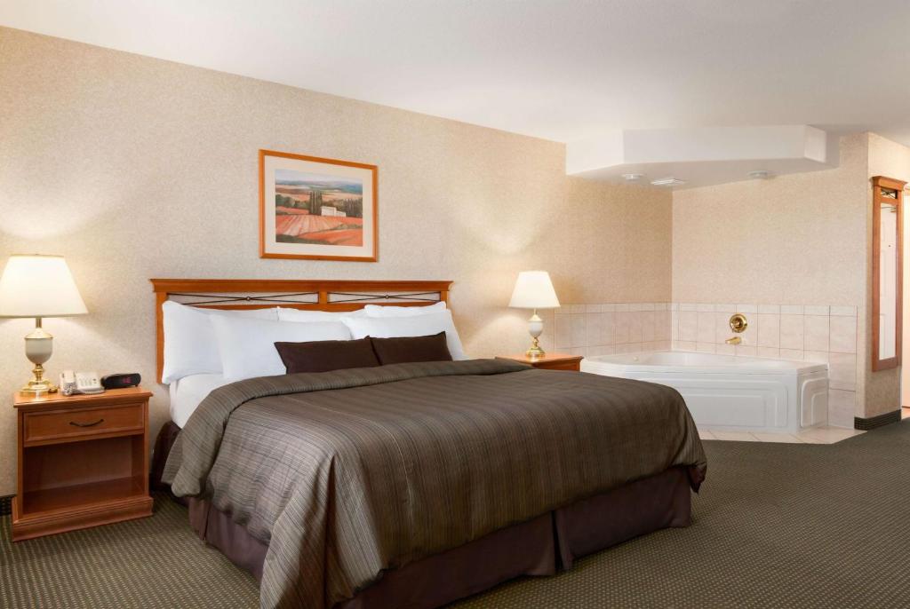 Days Inn by Wyndham Saskatoon - Resim 17
