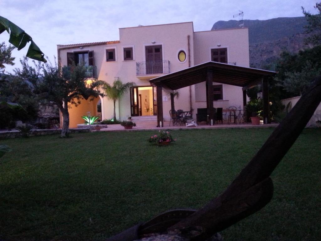 Ogród w obiekcie Trigrana Vacanze Hotel