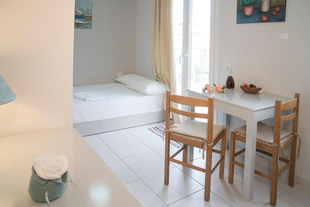 Heraklion Old Port Apartments - 9