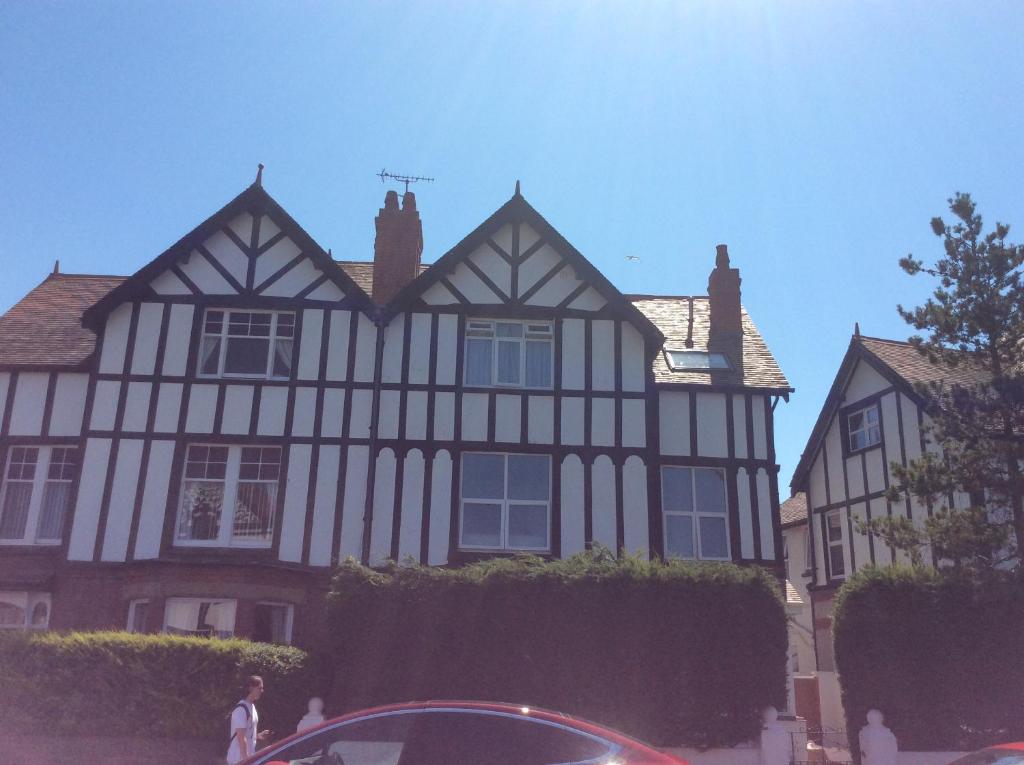 Trinity Avenue, Llandudno, Llandudno (updated prices 2024)