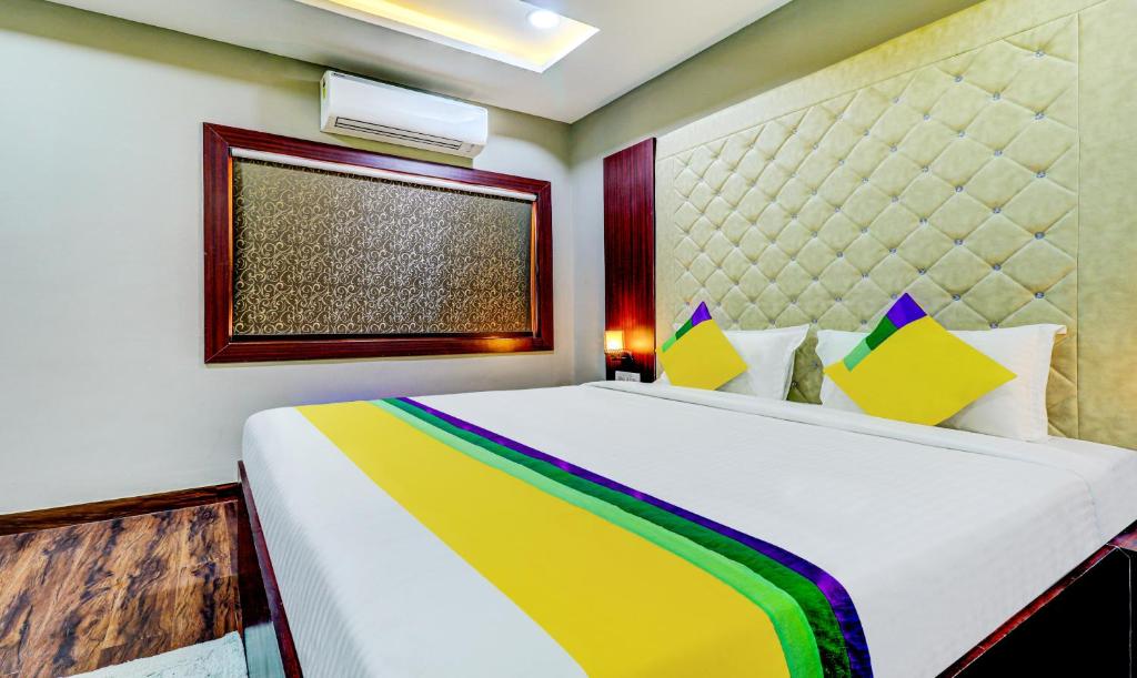 Postel nebo postele na pokoji v ubytování Itsy Hotels Aasma Luxury Villa