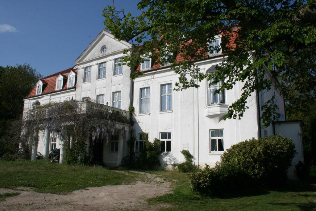 Gutshaus Redderstorf, Bad Sülze (updated prices 2025)