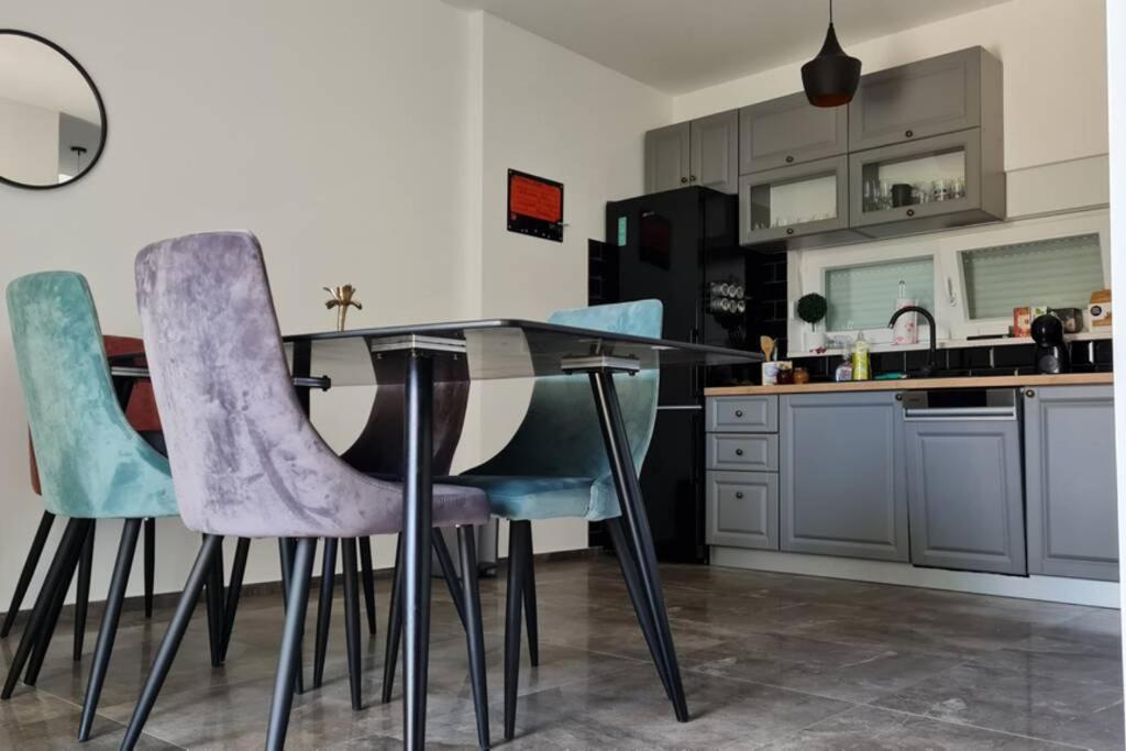Kuchnia lub aneks kuchenny w obiekcie Mansion Duje