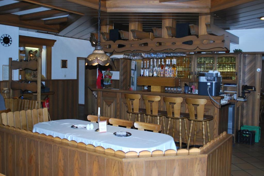 Lounge nebo bar v ubytování Hotel Gasthof “Goldener Engel”