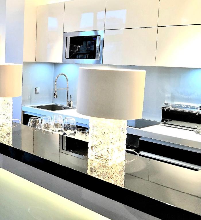 MONDRIAN Luxury Suites UNESCO Old Town - ДВА - ВЕРНАВНАЯ ЛУКА