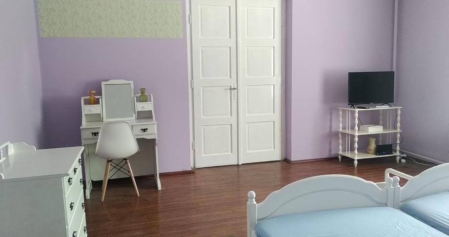 TV a/nebo společenská místnost v ubytování Dancz Home